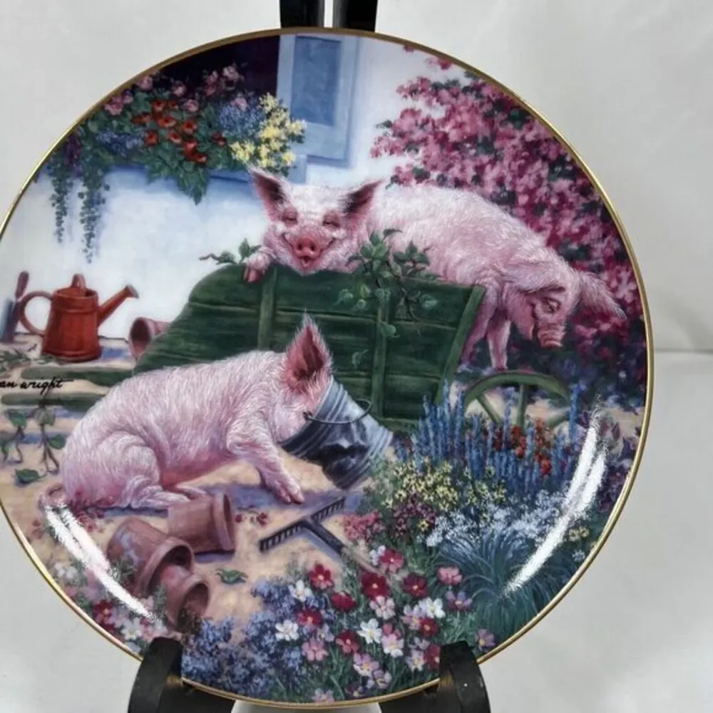 Danbury Mint, Pigs in‎ Bloom, Joan Wright, 